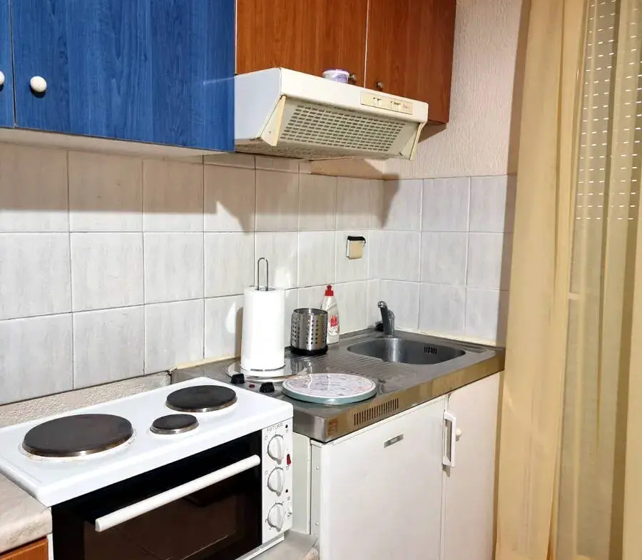 STUDIO ΝΕΑΠΟΛΗ